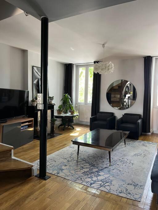 Duplex De Charme En Centre Ville Avec Terrasse Brive-la-Gaillarde Exterior photo